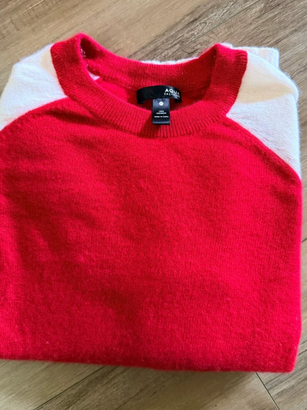 Aqua 100% Cashmere Color Block (Red/Cream) Sweater Ladies M - Picture 6 of 6